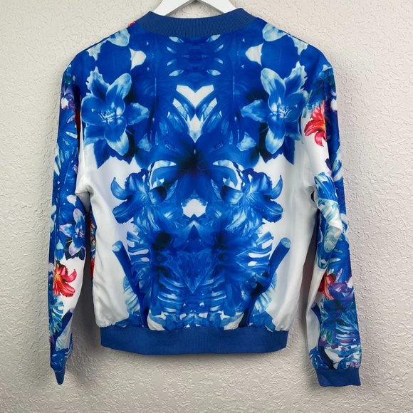 Plums Looney Tunes Jacket Womens XS Blue Tweety Bird Bomber Full Zip Front - Picture 8 of 11